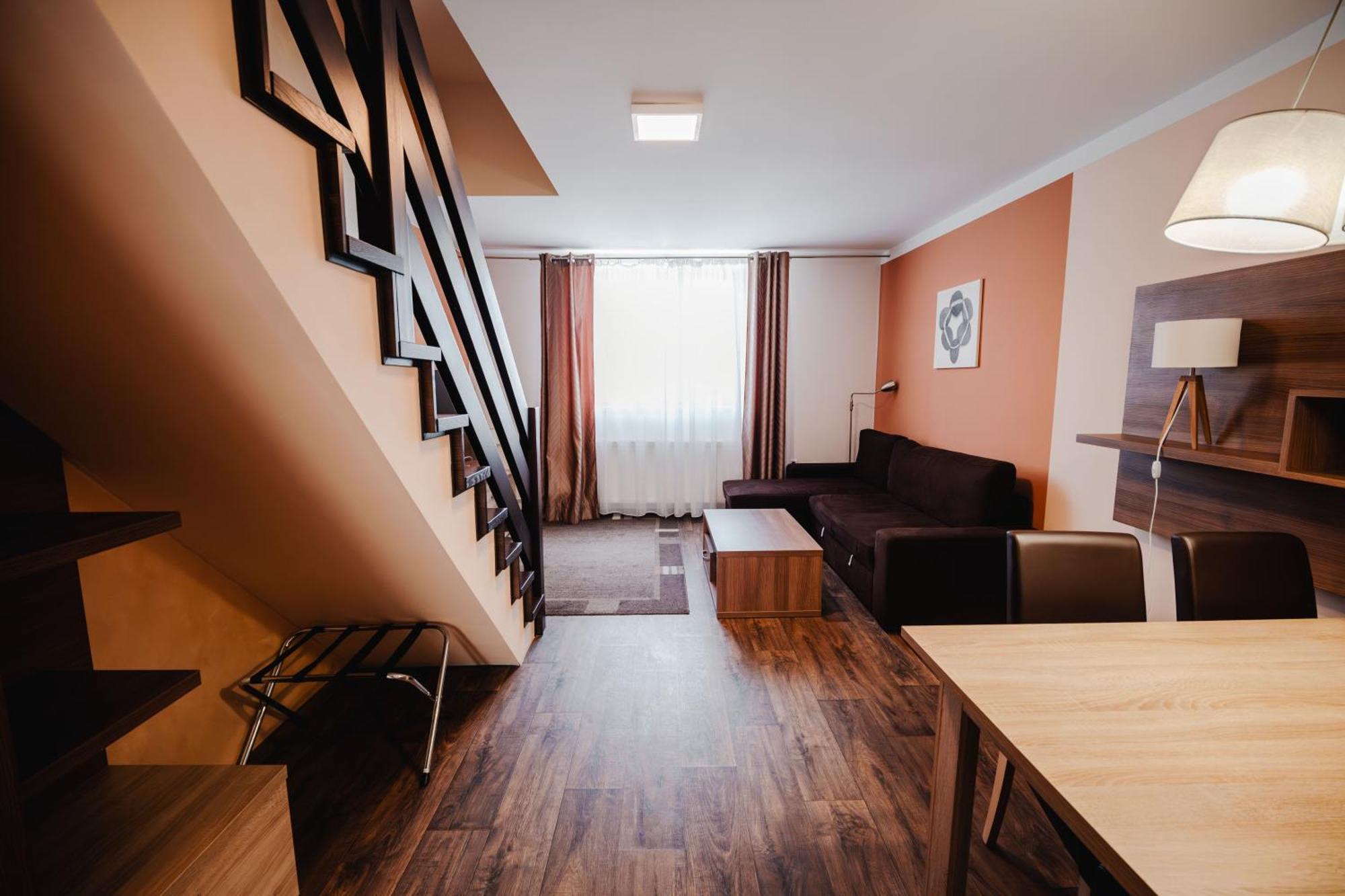 Hotel Palac Elektra ออสตราวา ภายนอก รูปภาพ