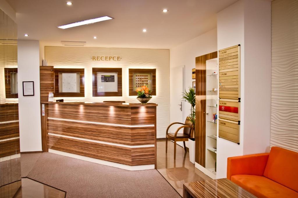 Hotel Palac Elektra ออสตราวา ภายนอก รูปภาพ